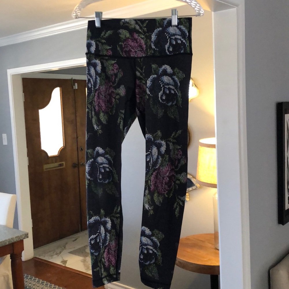 Lululemon pixelated print leggings